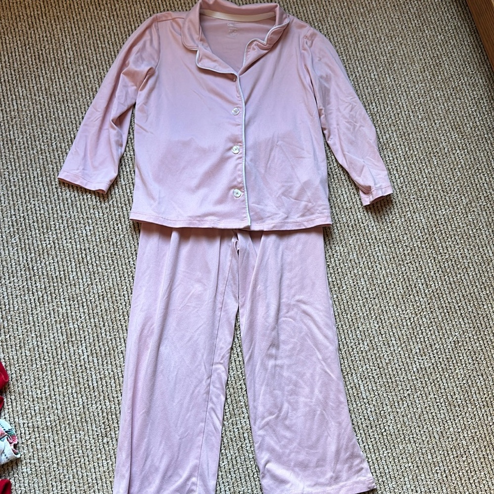 Gap Kids original sleep set pink two piece pajamas size 4 super soft fabric